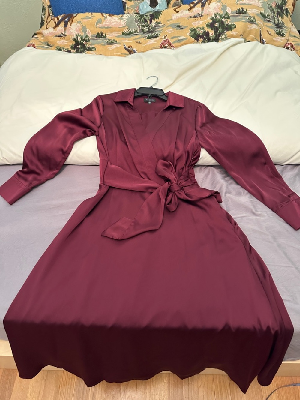 Women's Burgundy Faux-Wrap Dress with Tie Waist and pockets!